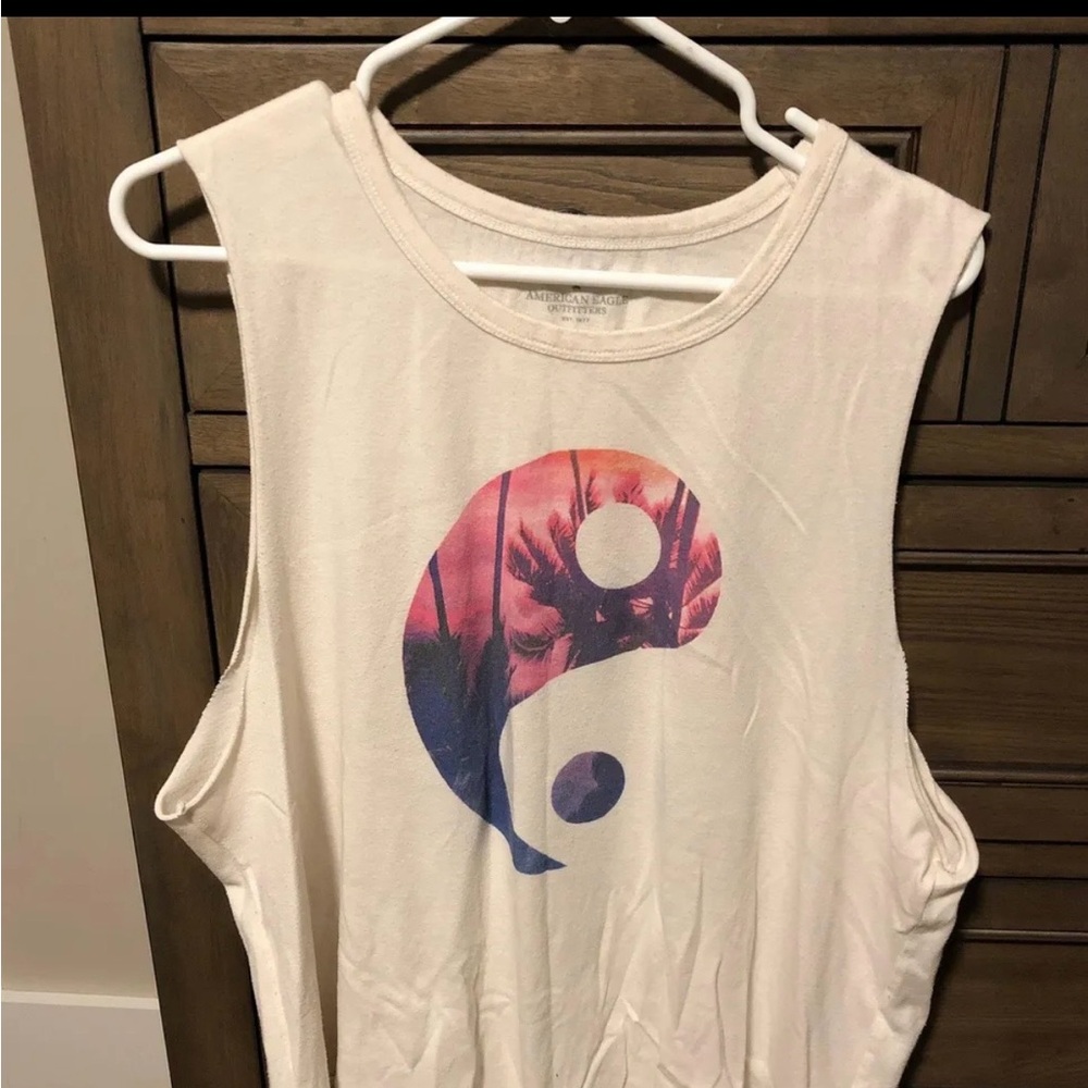 American Eagle Outfitters Cream Muscle Tee with Colorful Yin Yang